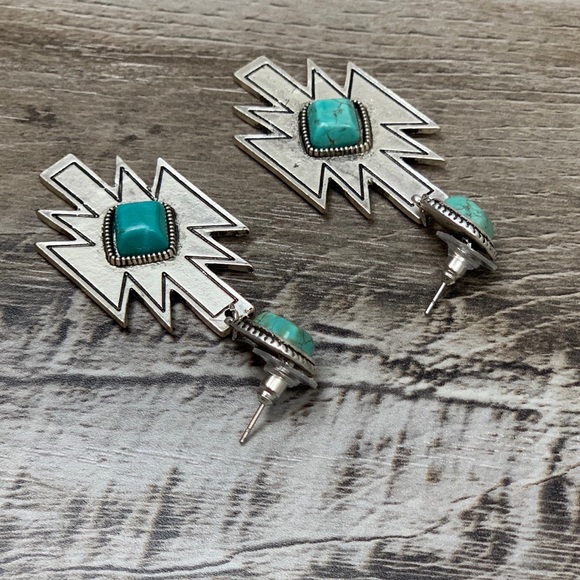 Be Brave Aztec Turquoise Earrings - Picture 5 of 5
